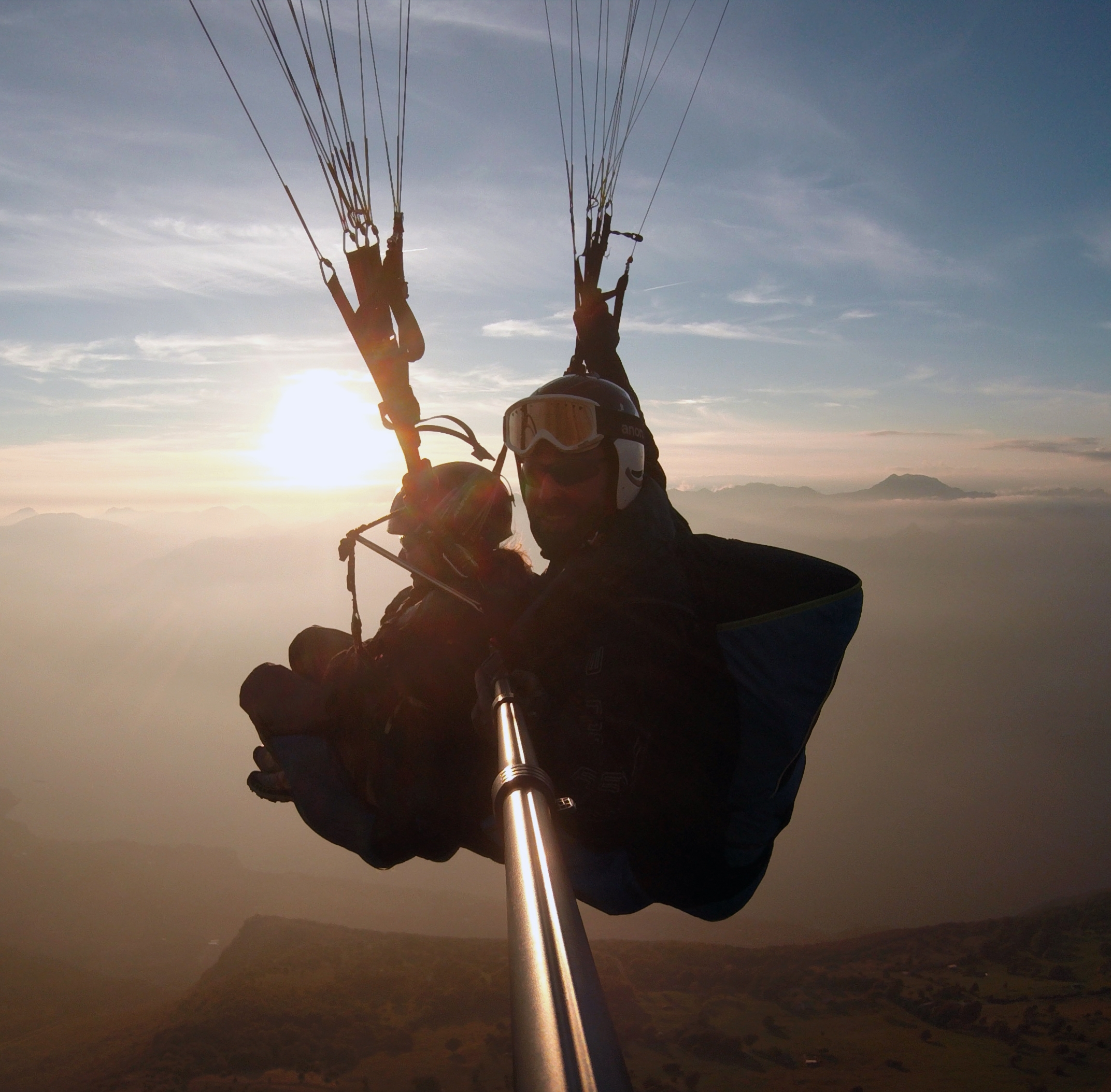 tandem paragliding gardasee sonnenuntergang